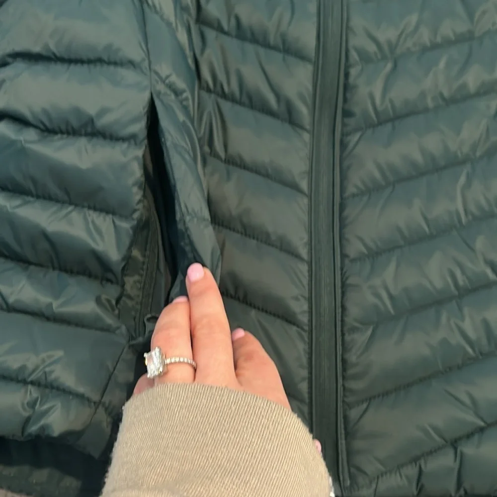 Old Navy Active Puffer Vest - Green